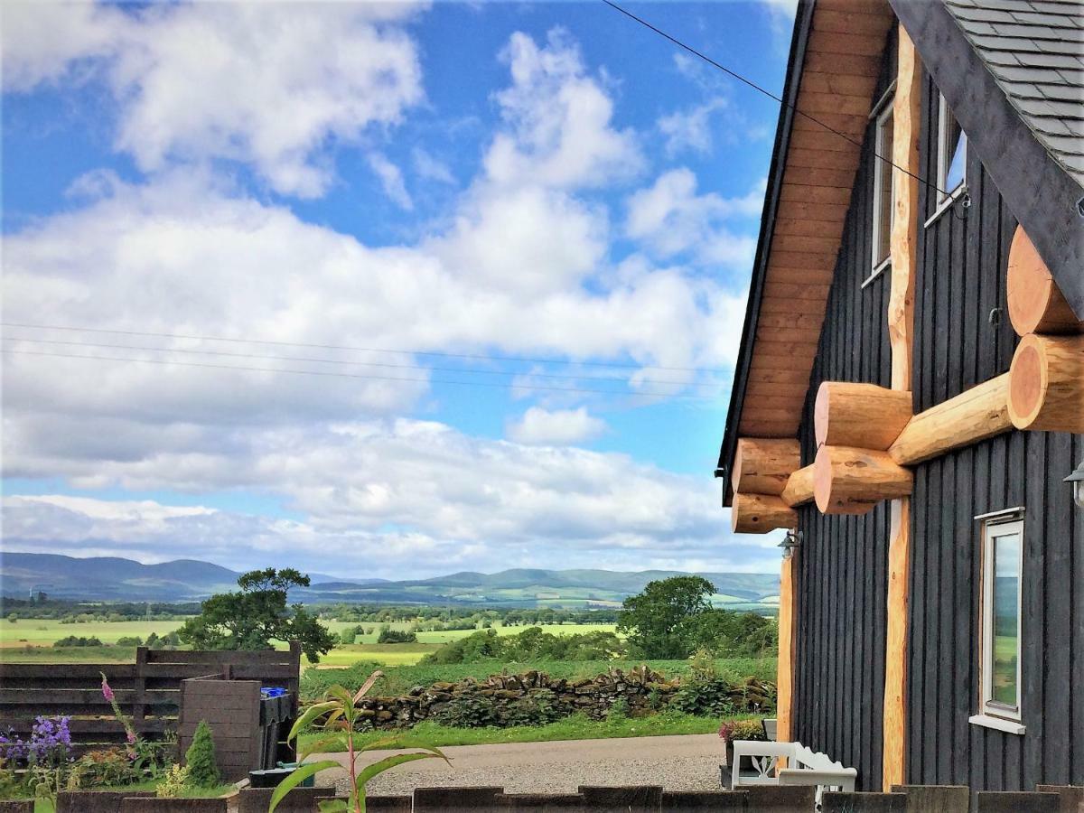 Rowanlea Lodge With Hot Tub Marykirk Buitenkant foto
